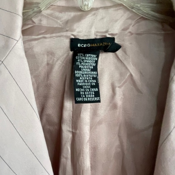 BCBG MaxAzria Blazer Two Button Pink Lined Size Medium - Picture 3 of 7